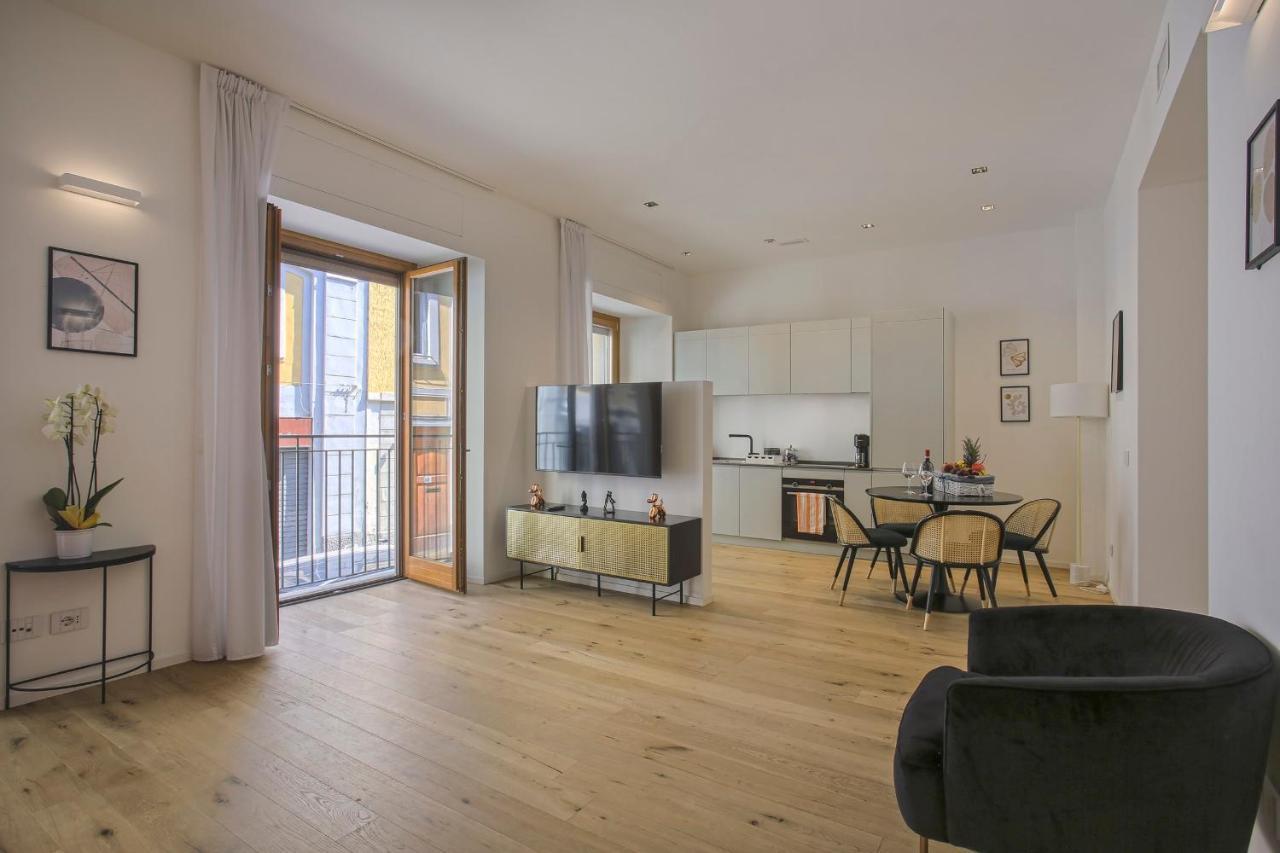 Milan Luxury Suite-Hosted By Sweetstay エクステリア 写真